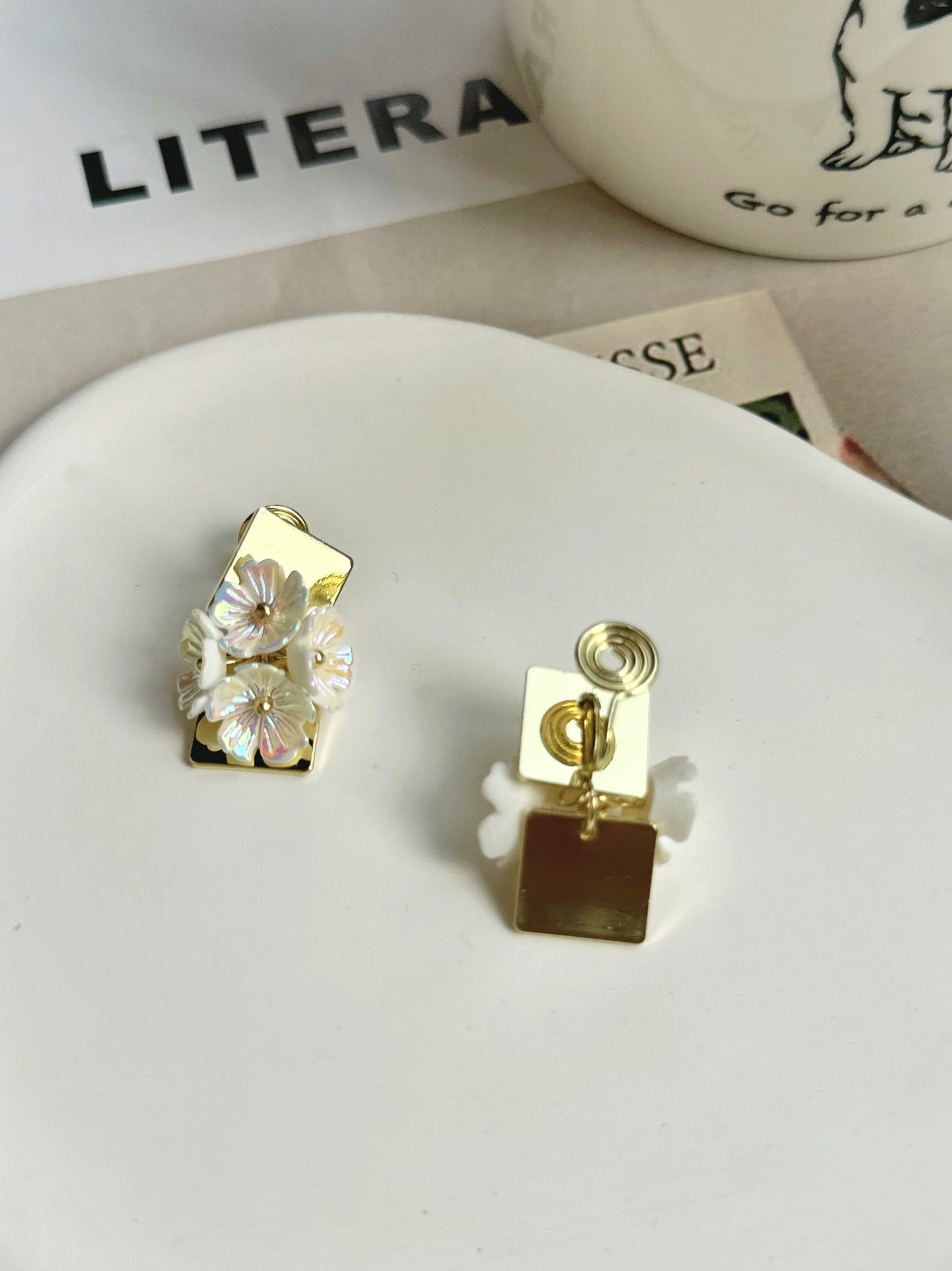 Golden Reflective Flowers Clip On Earrings