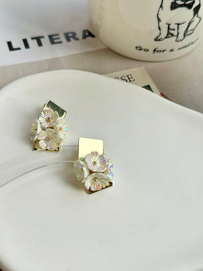 Golden Reflective Flowers Clip On Earrings