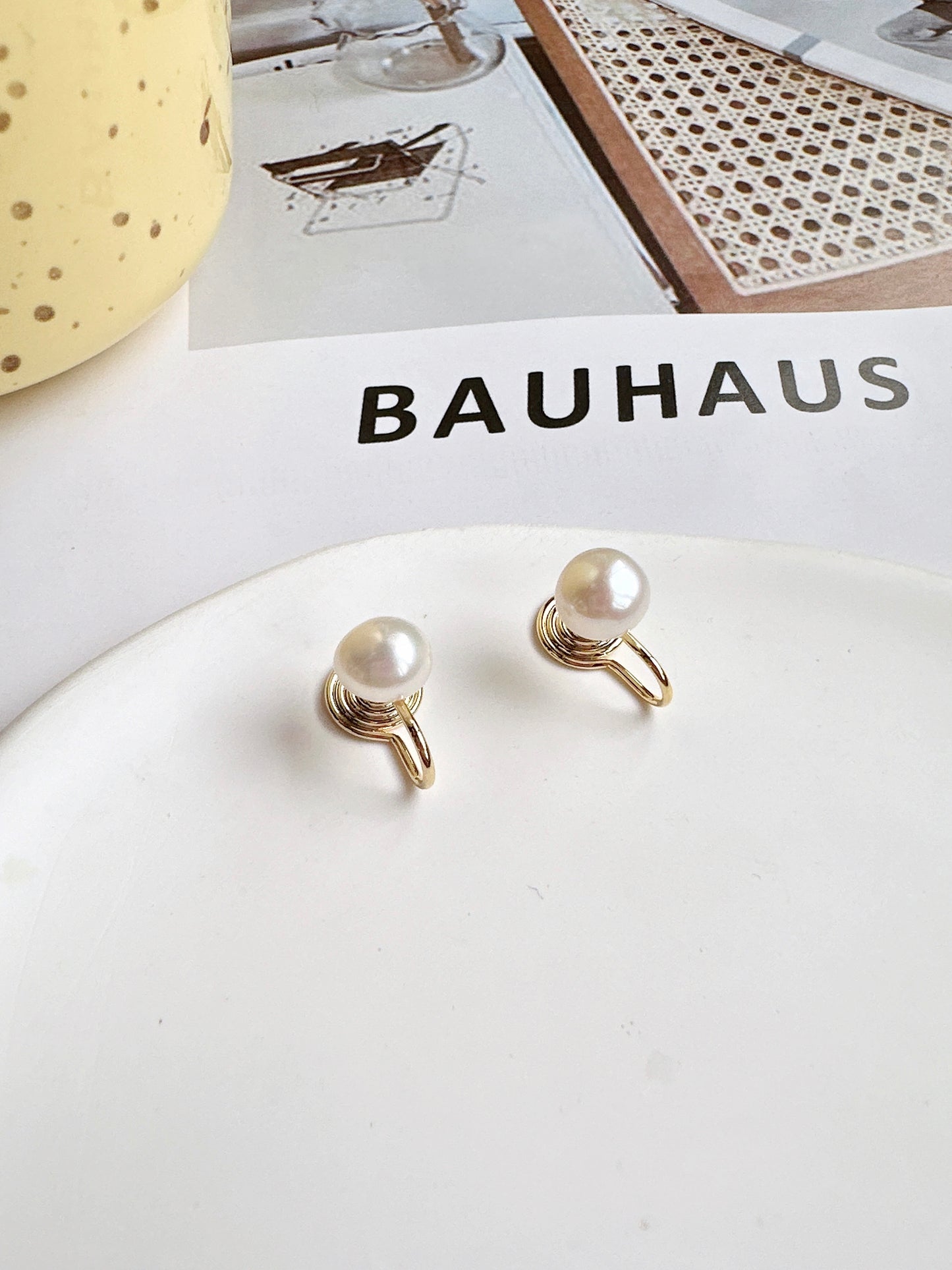 Single Freshwater Pearl Clip On Earrings. pearl clip-on earrings for women.