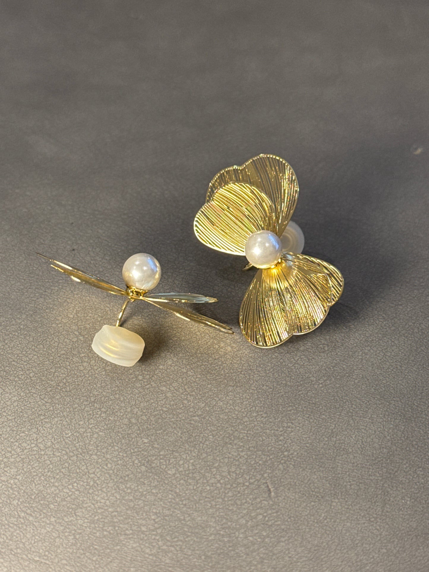 Golden Metal Open Bow Pearlised Clip On Earrings
