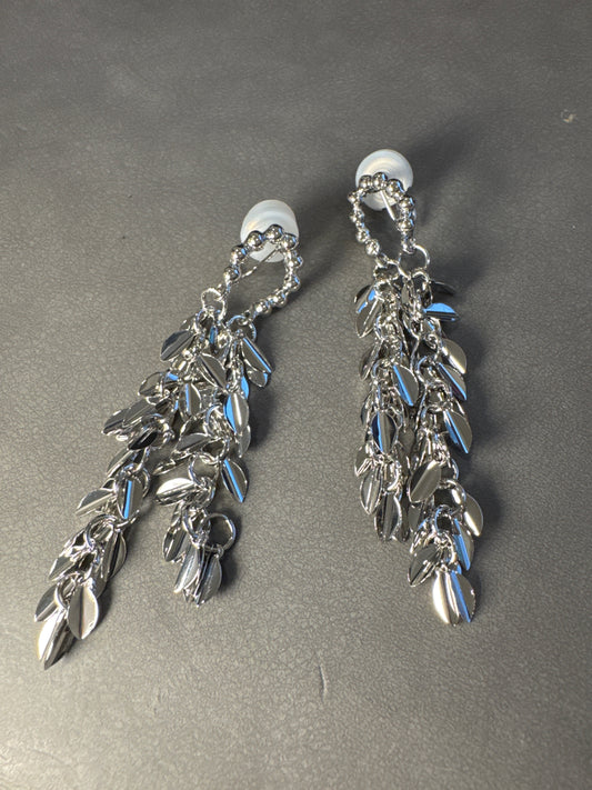 Silver Metal Leaf Shaped Tassel Clip On Earrings