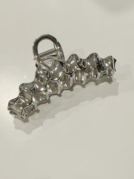 Silver Corrugated Metal Hair Claw Clip