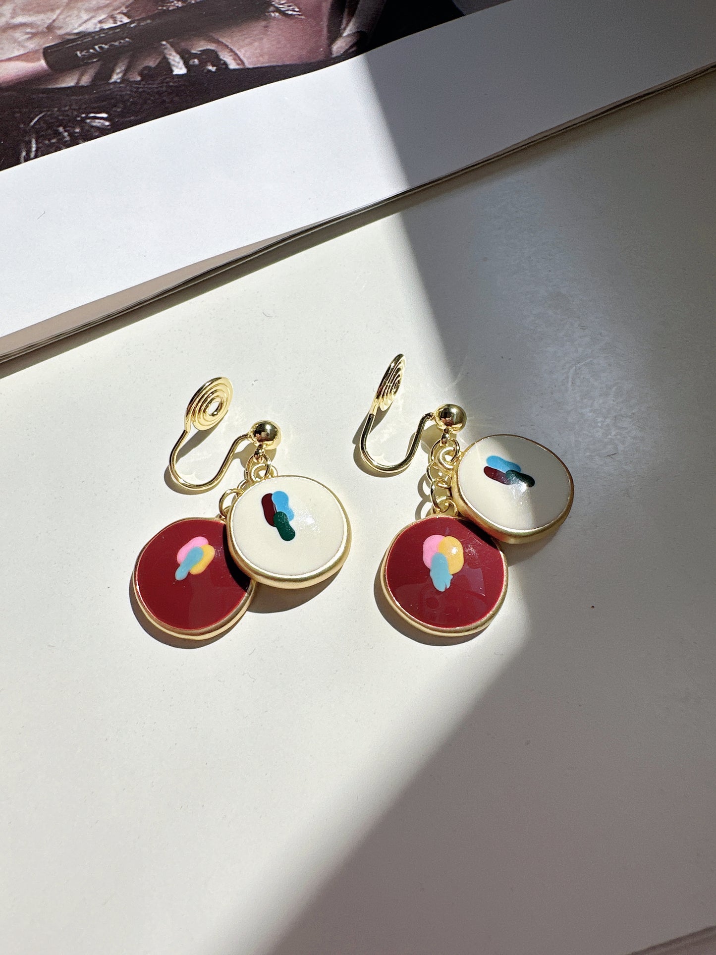 White and Red Round Plates Clip On Earrings