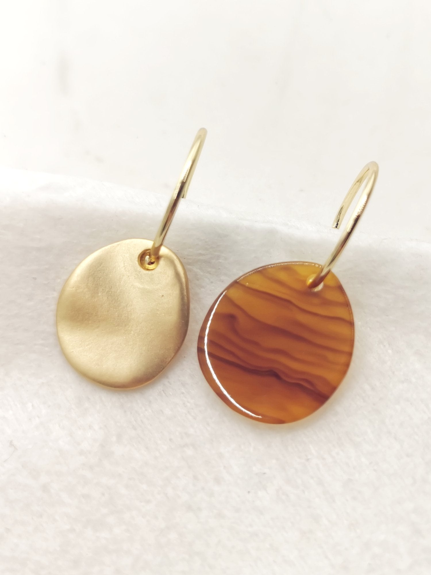 Golden Matte Disc Mismatch Drop Earrings