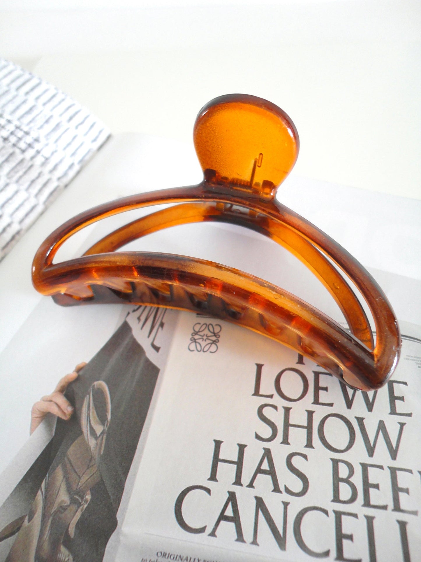 Acrylic Hair Claw Clip Curve Amber Mix Large. Handmade clip-on earrings for women.