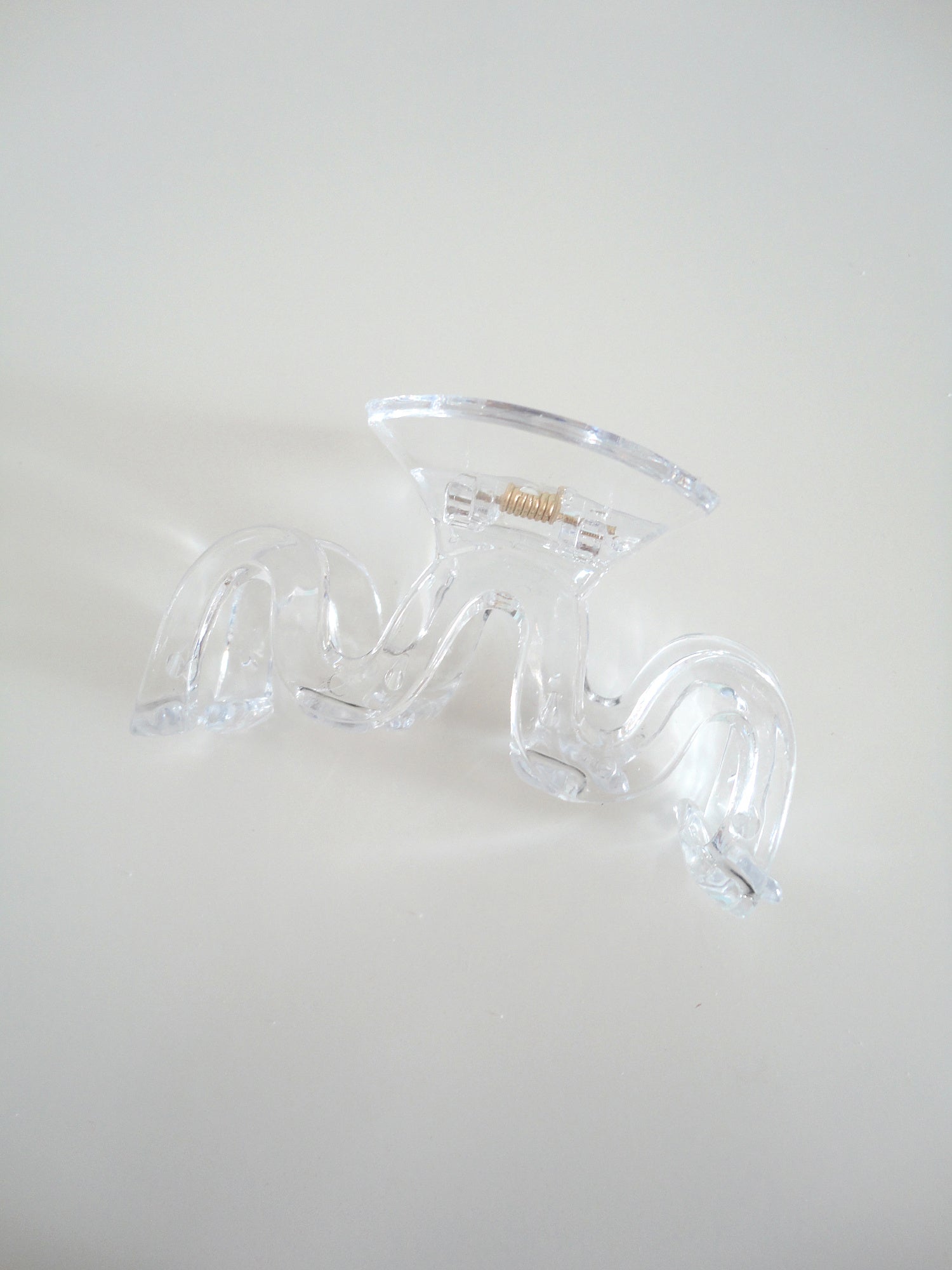 Acrylic M Shape Hair Claw Clip Transparent Medium