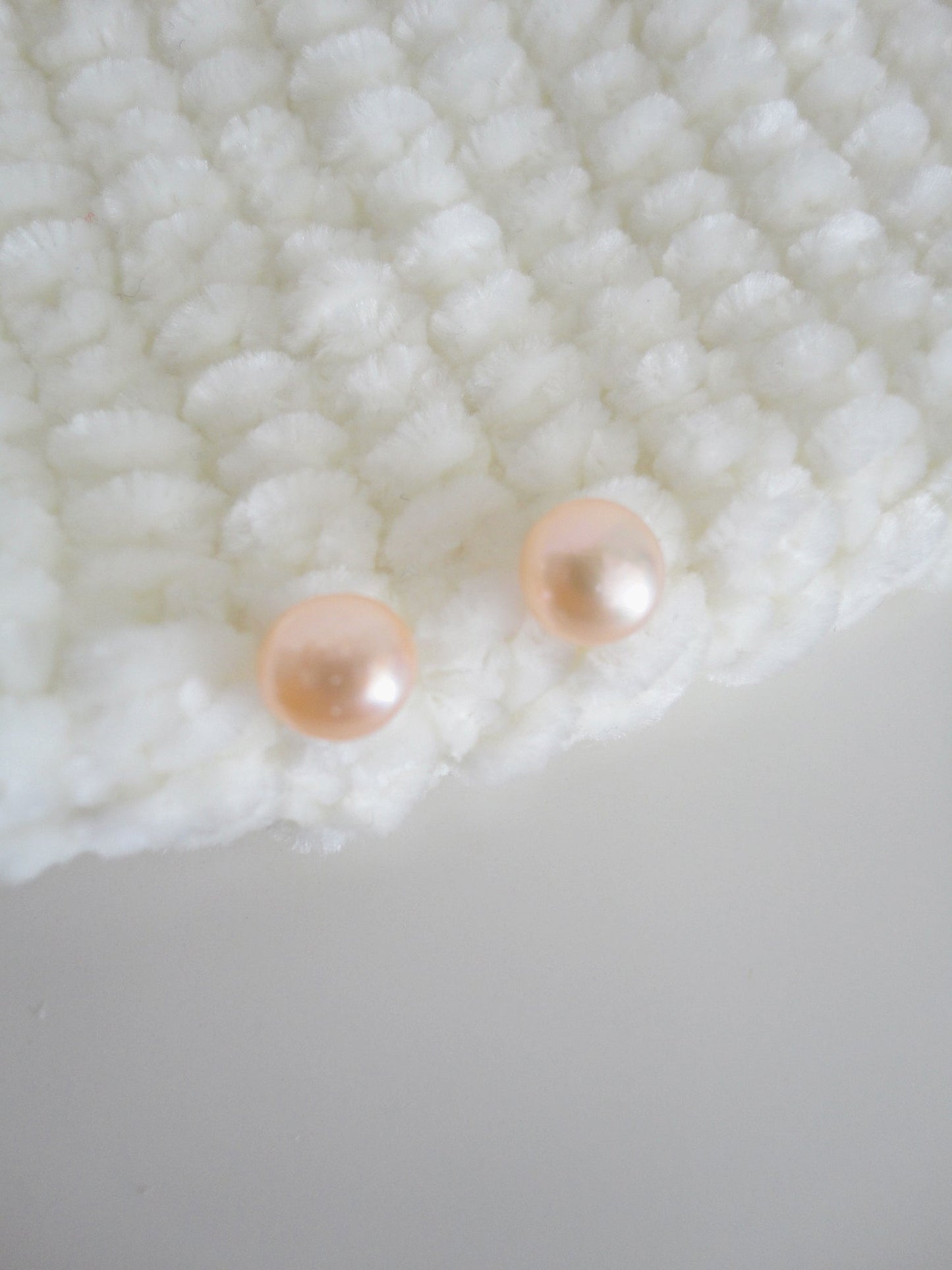 Freshwater Pearl Stud Earrings Pink 7-8mm