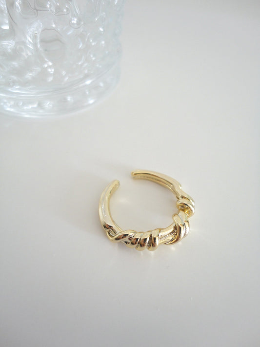 Golden Twist Textured Ring