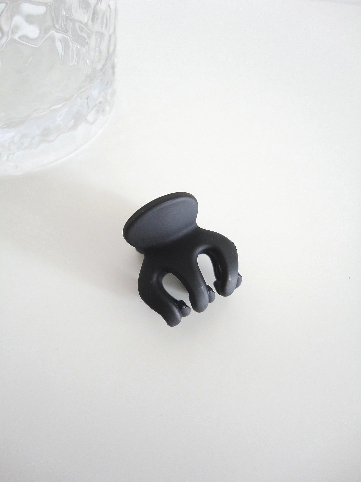 Mini Hair Claw Clip Black Belly Bear