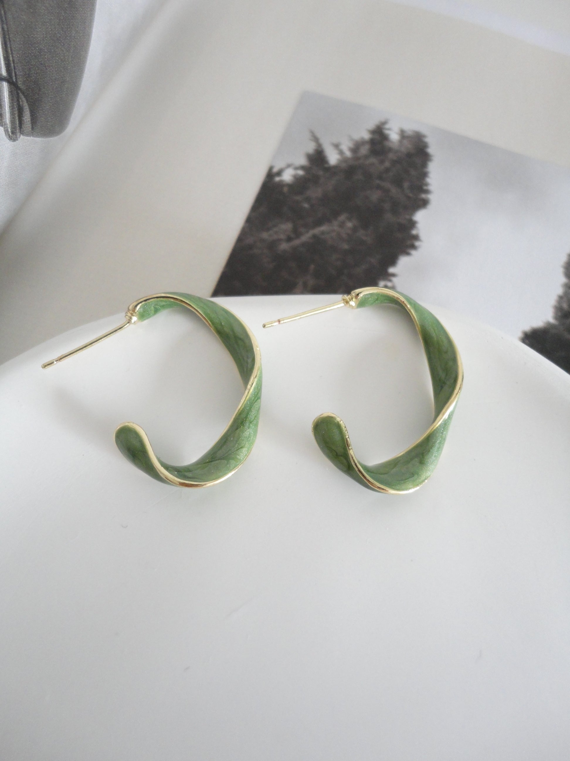 Twist Hoop Stud Earrings Green