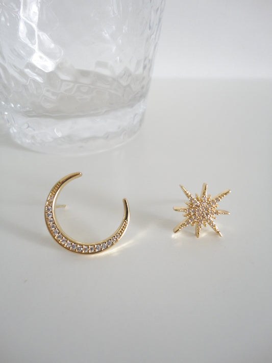 Golden Zircon Star and Moon Mismatch Stud Earrings