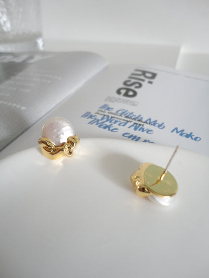 Golden Textured with Baroque Pearl Stud Earrings