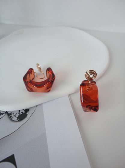 Resin Clip On Earrings Palm Red