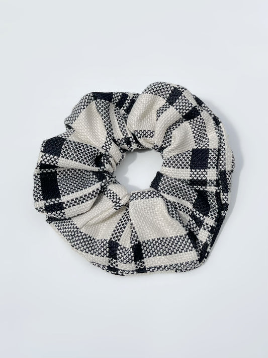 Linen Textured Scrunchie Black and White Checked