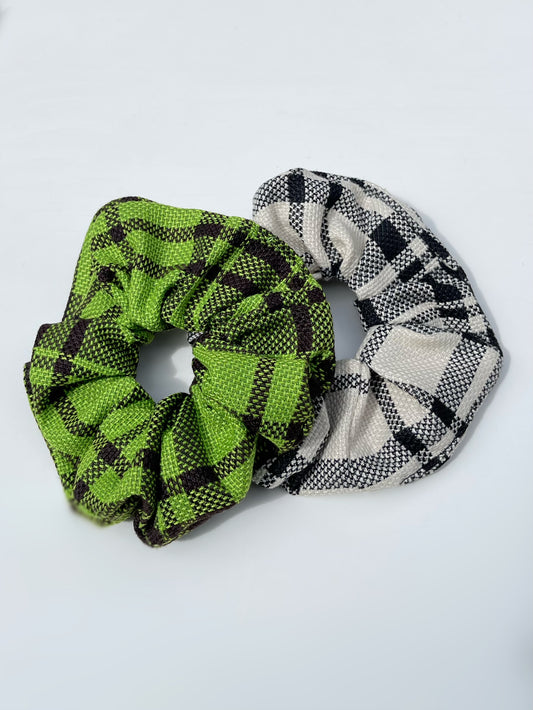 Linen Textured Scrunchie Black and White Checked