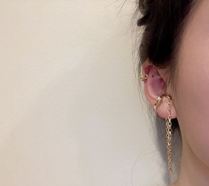 Golden Mismatch Chain Ear Cuff