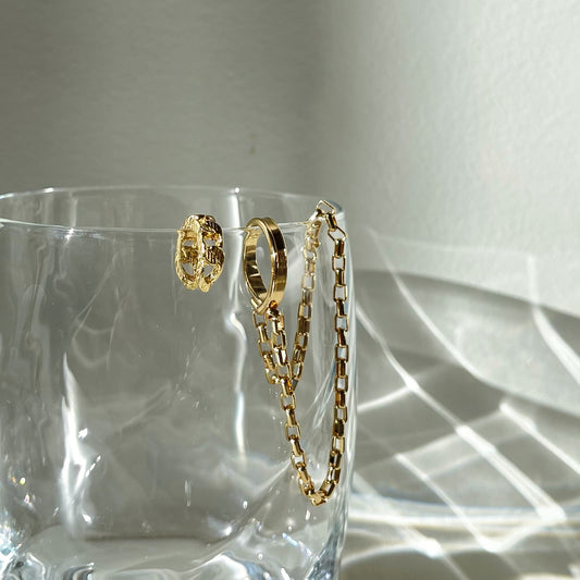 Golden Mismatch Chain Ear Cuff