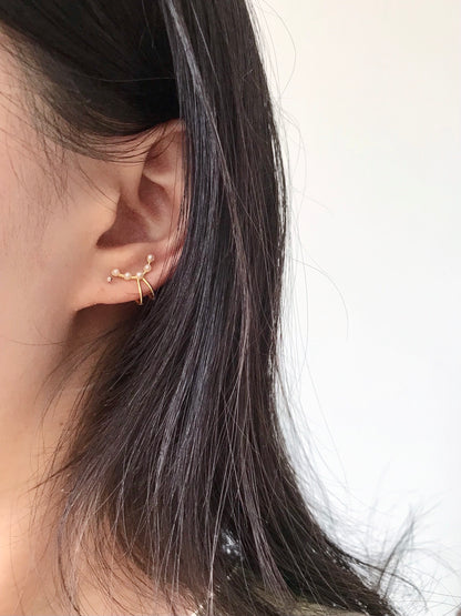 Small Golden Pearl Ear Cuff