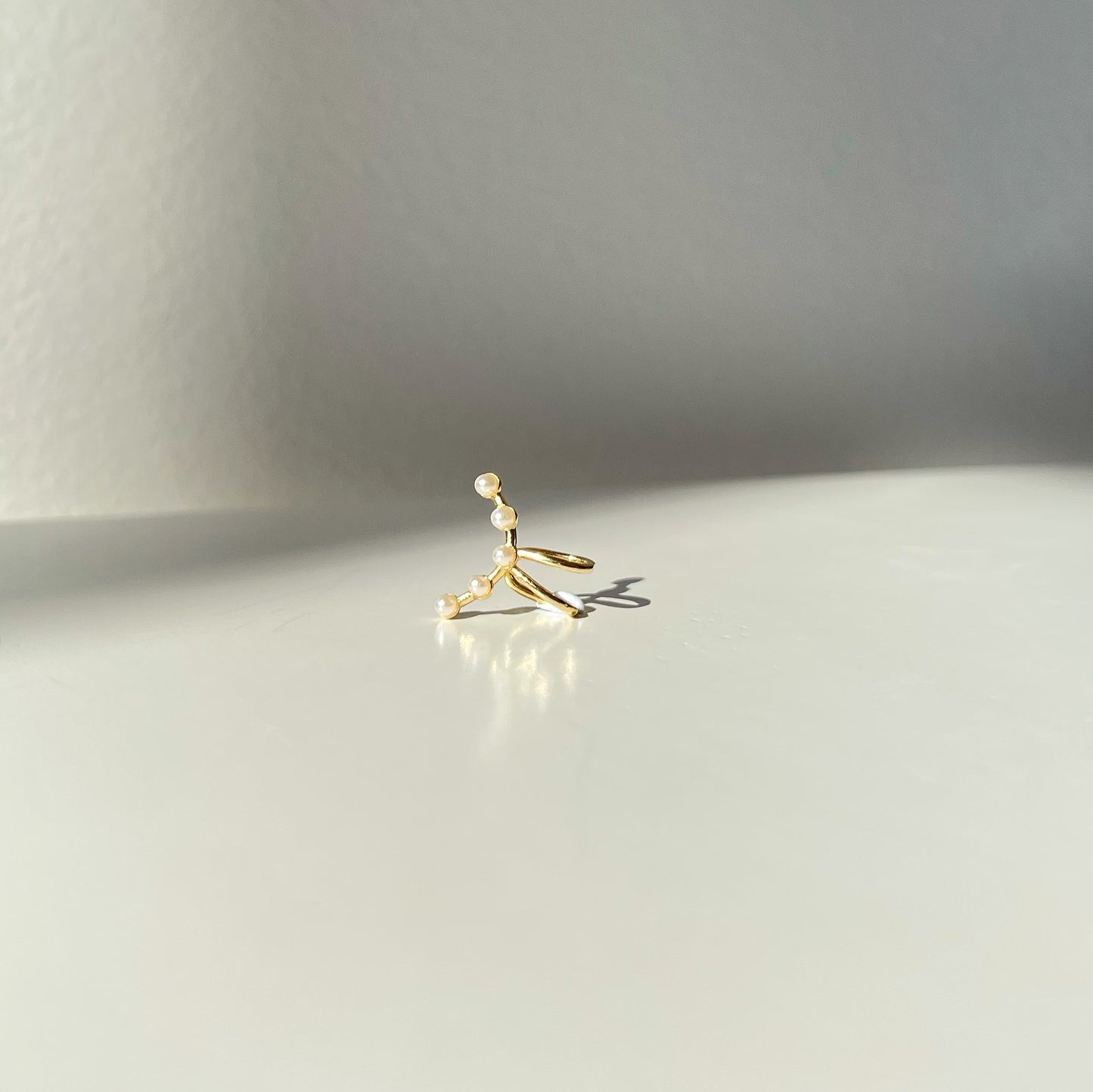 Small Golden Pearl Ear Cuff